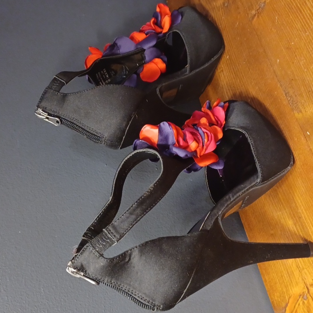 Call it Spring platforms - Picture 14 of 15